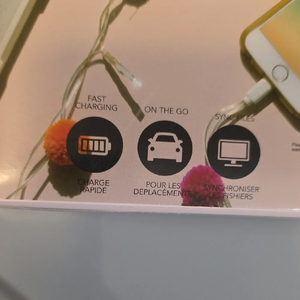 DCI Multicolor LED USB Charger for iPhone